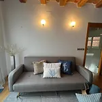 Flat With 2 Rooms And Private Terrace Min 32 Days