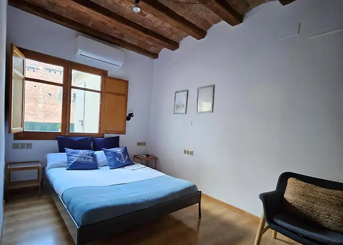 Flat With 2 Rooms And Private Terrace Min 32 Days