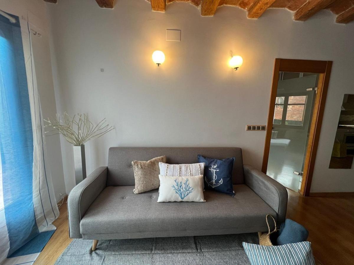 Flat With 2 And Private Terrace Min 32 Days